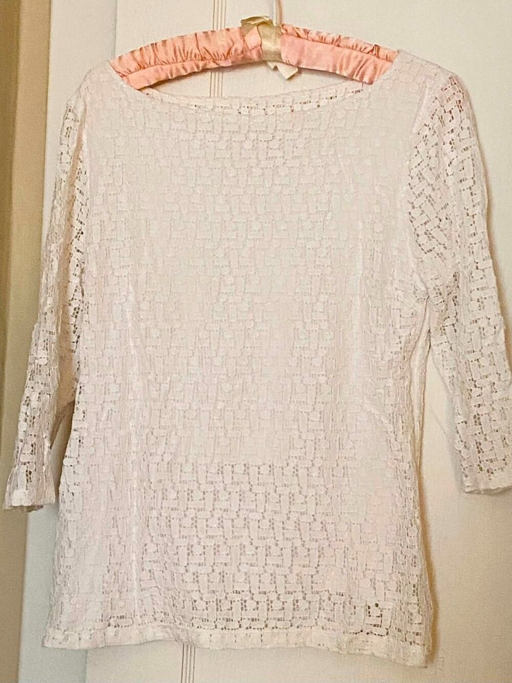 Banana Republic pretty white 3/4 sleeve lacey top